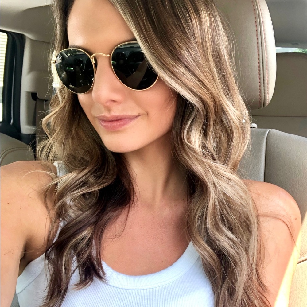 Meet your Posher, Abby